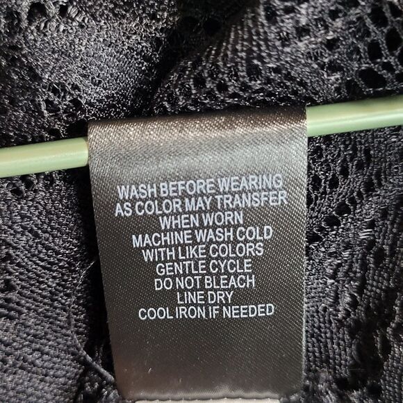 Torrid Black Floral Lace Top 2X Sheer Long Sleeve Mock Neck Whimsigoth Romantic - Picture 10 of 12